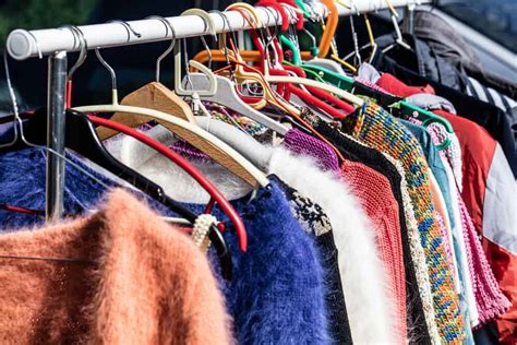 where to buy second hand clothes